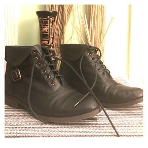 Steve Madden Black Leather Booties