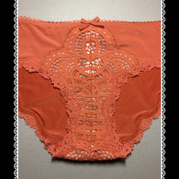 ❤Victoria's Secret Crochet Lace Hiphugger Panty❤ - Picture 2 of 3