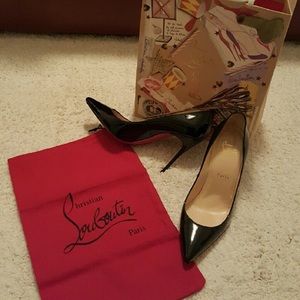 Red bottom size 9