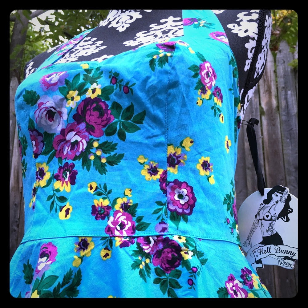 Hottest rockabilly/pinup girl floral dress