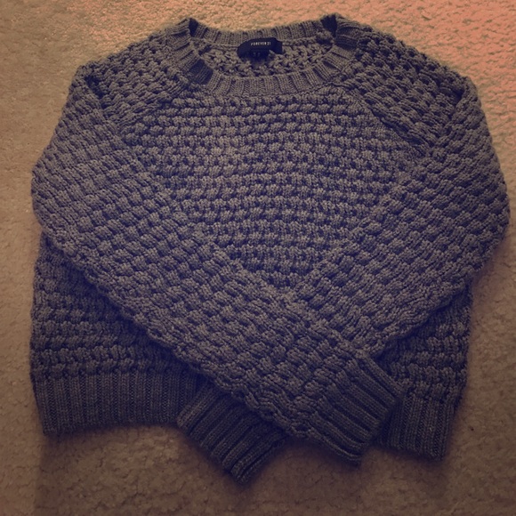 Knit gray crop top sweater - Picture 2 of 2