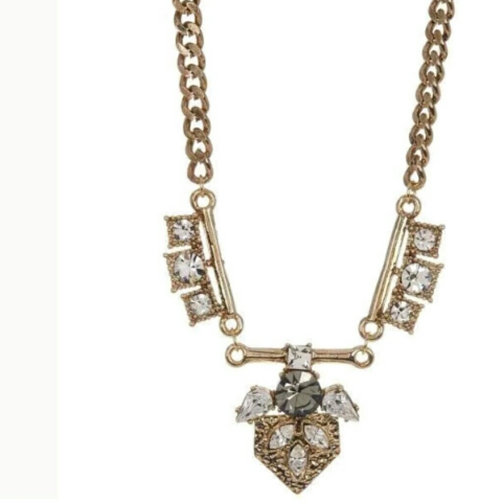 🎉HP🎉 NEW ANTIQUE PRUDENCE C CRYSTAL NECKLACE