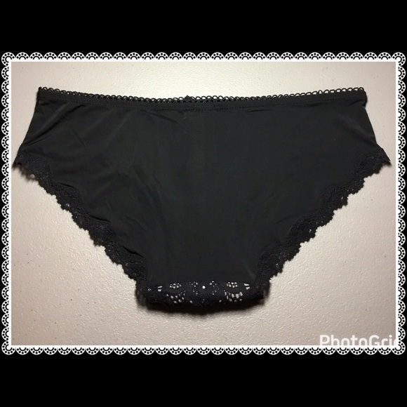 ❤Victoria's Secret Crochet Lace Hiphugger Panty ❤ - Picture 4 of 4