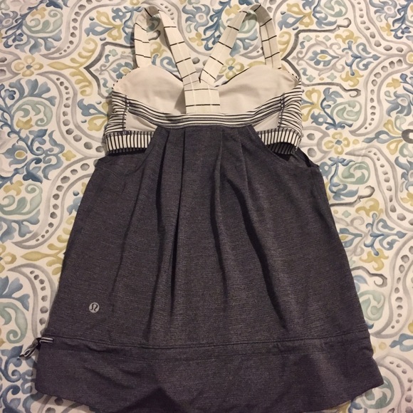lululemon athletica Tops - EUC Rare Lululemon sz4 thick strap run times tank