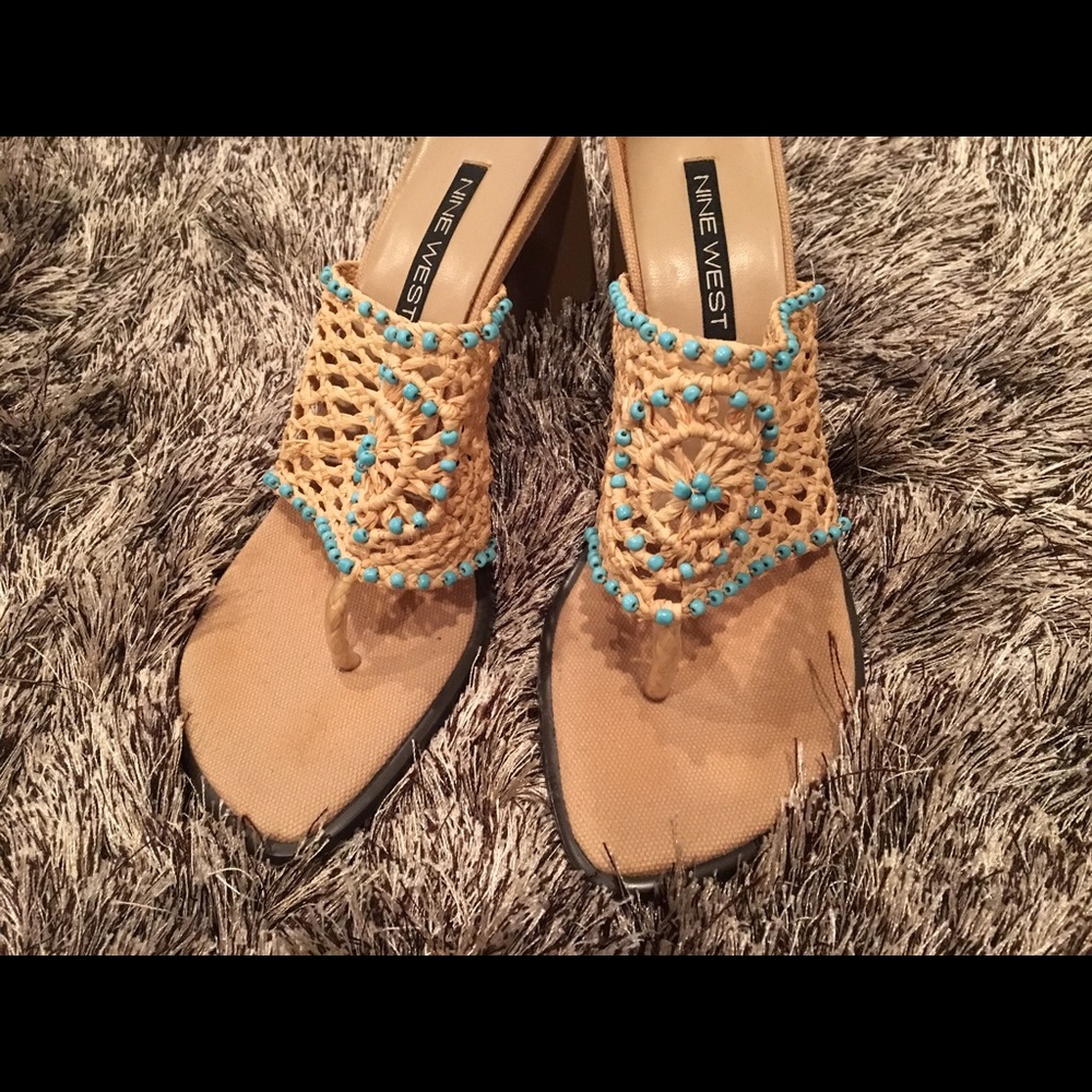 Nude & turquoise low heel - summer sandal