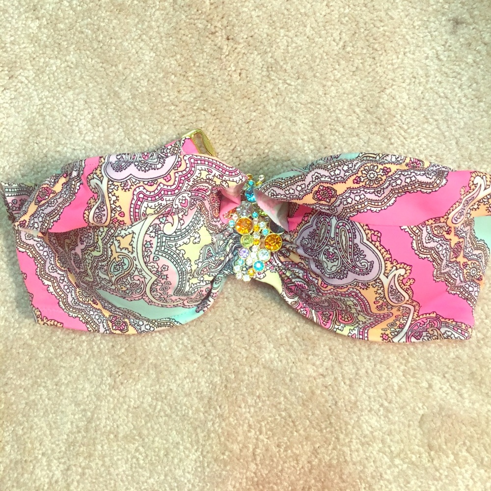 Bikini bandeau top