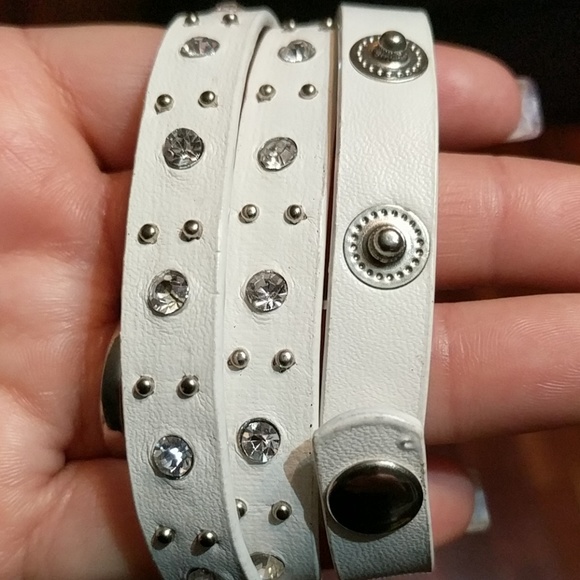🎁 White rhinestone bracelet - Picture 3 of 4