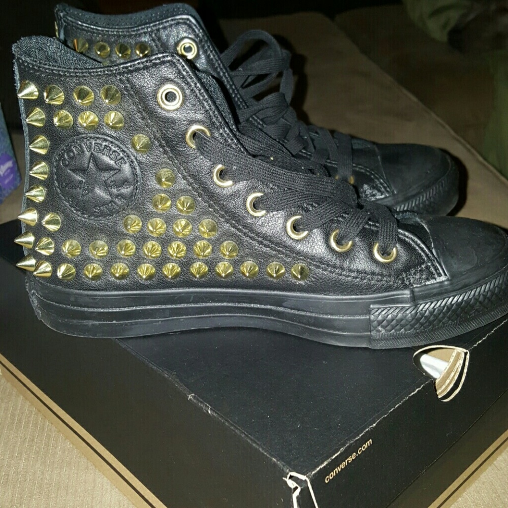 NIB gold studded black leather Converse