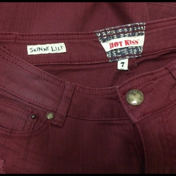 ❣️[SOLD]❣️ Distressed Red Burgundy Skinny Jeans - Picture 2 of 5