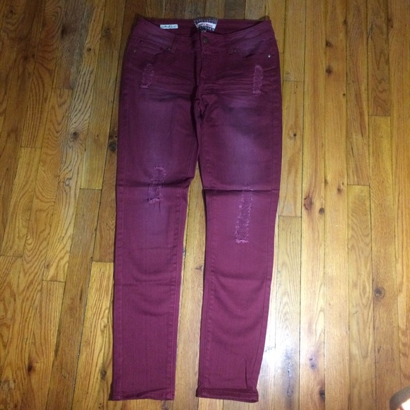 ❣️[SOLD]❣️ Distressed Red Burgundy Skinny Jeans - Picture 3 of 5