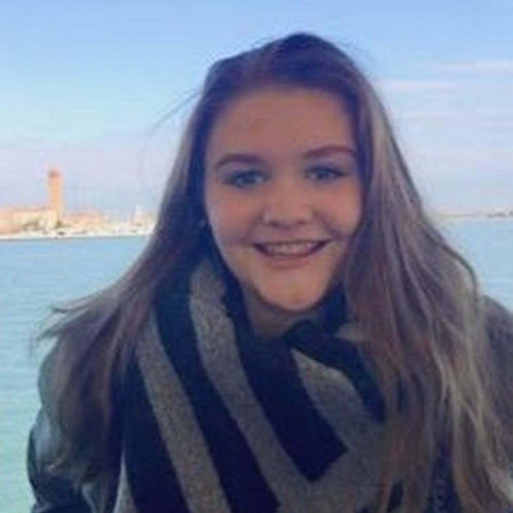 Meet your Posher, Lydia