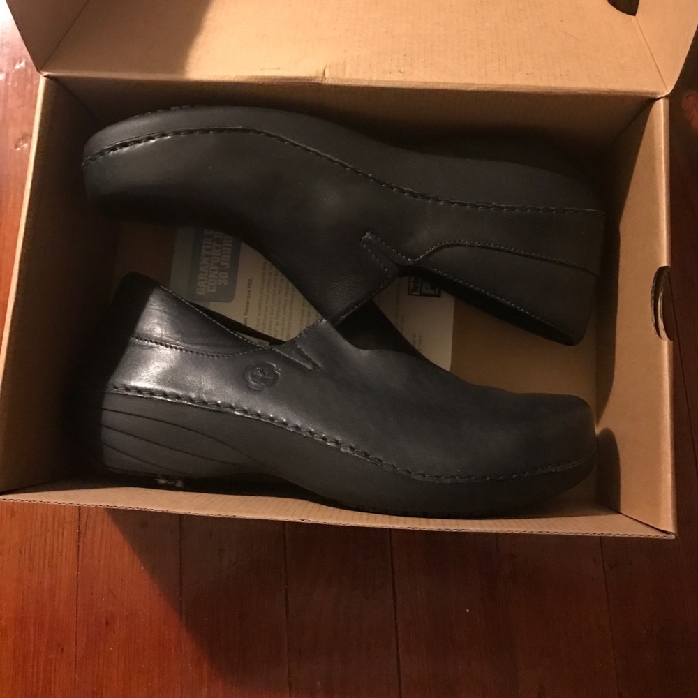 Timberland nursing shoes