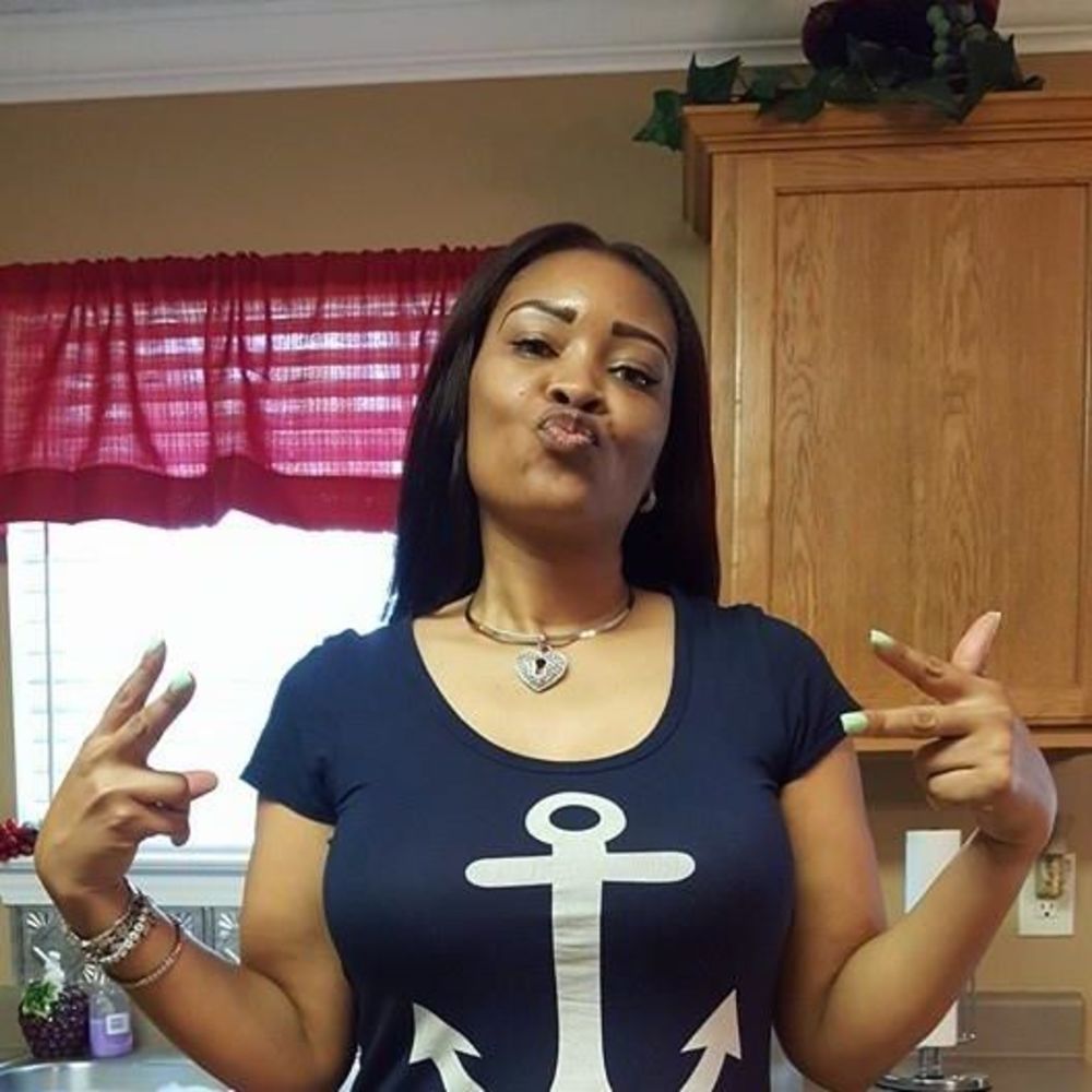 Meet your Posher, Thekiela