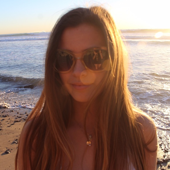 Meet your Posher, Lani - Picture 1 of 1