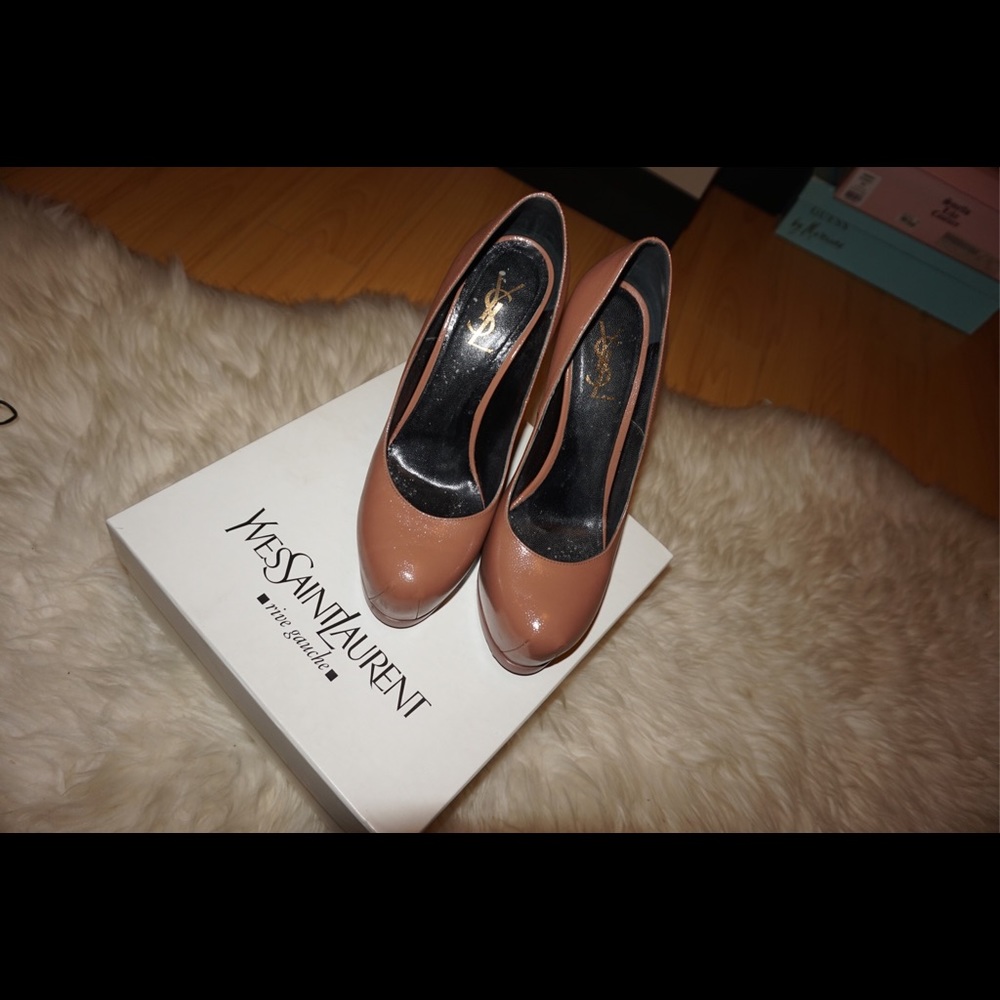 YSL HEELS BEIGE