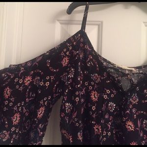Flowy floral top!