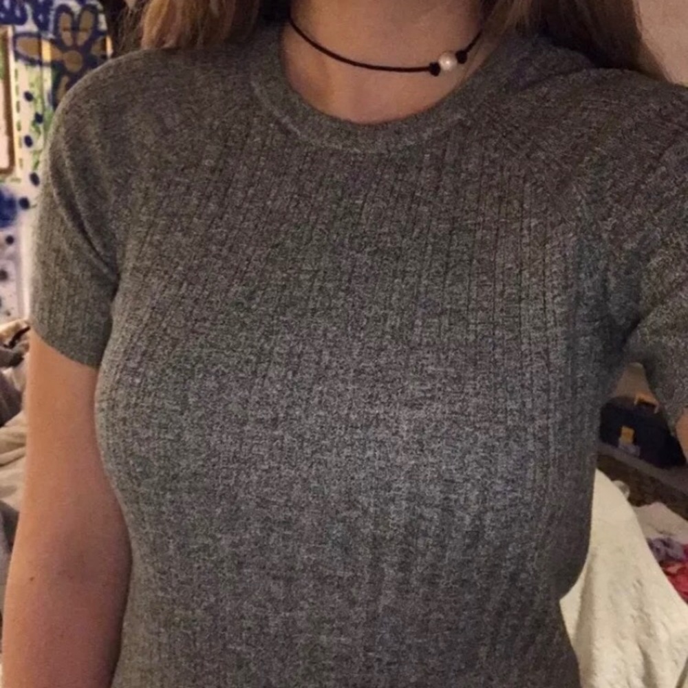 Never worn H&M knit tee shirt