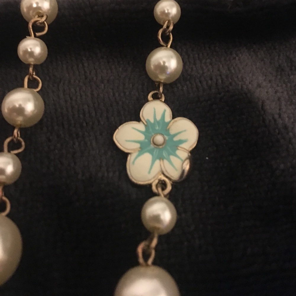 Fake pearl necklace