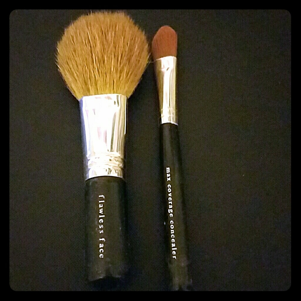 Bare Escentuals brushes