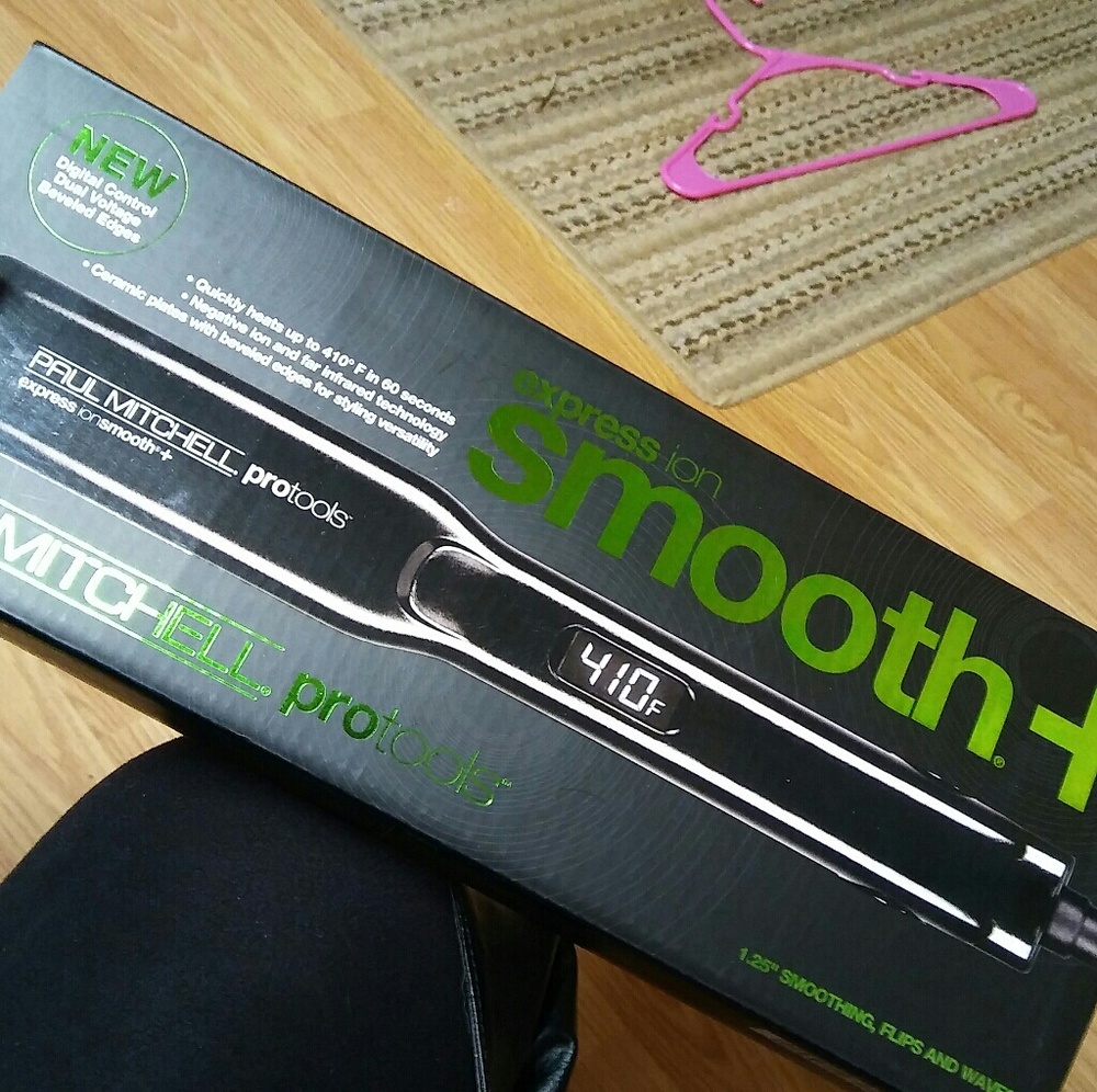 Paul Mitchell Hair Straightener