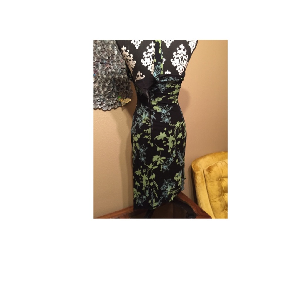 Dress - Picture 2 of 3