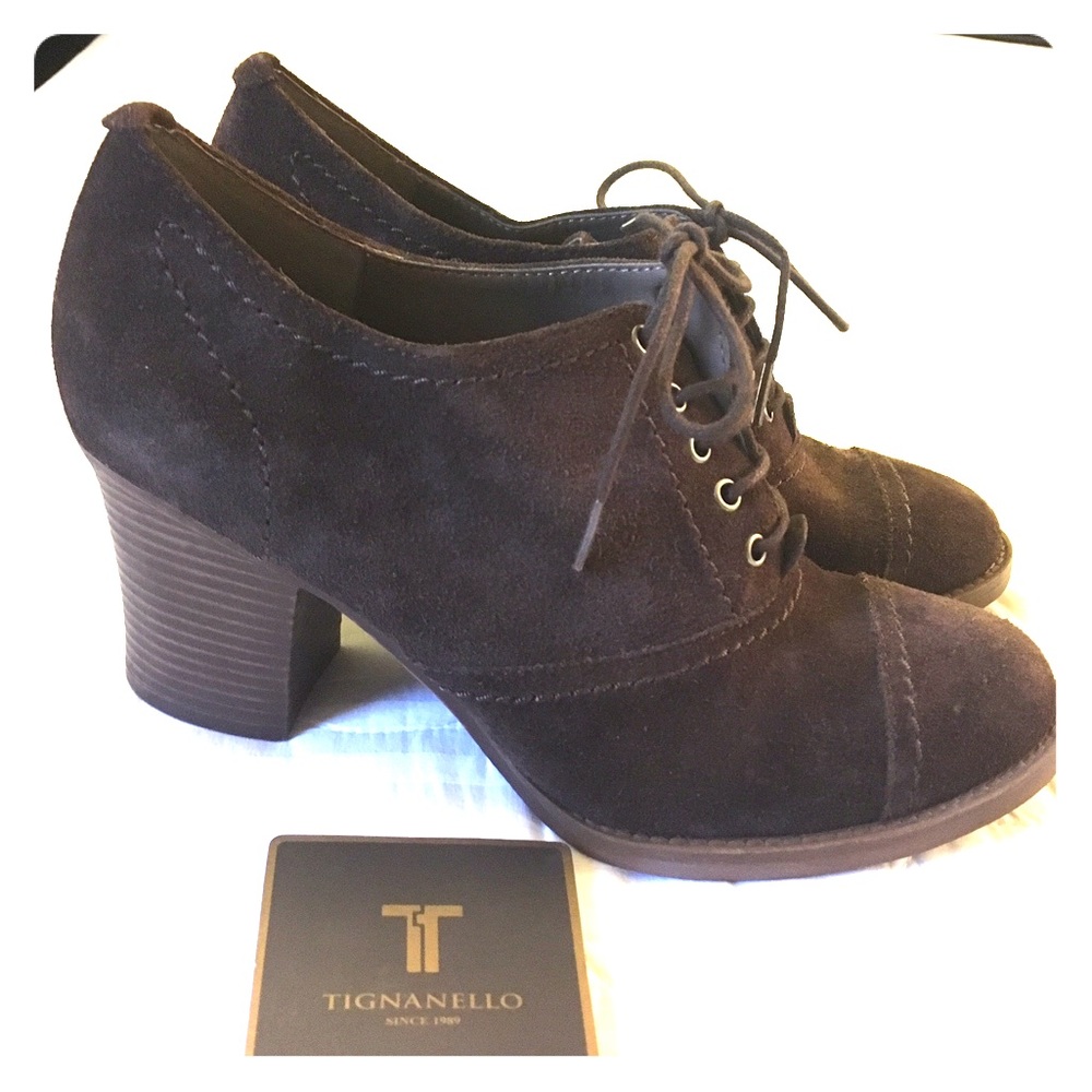 Brown suede Tignanello booties, size 7.5