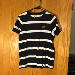 Hollister t-shirt (Medium)