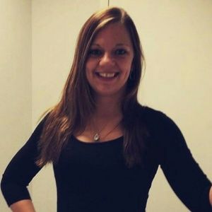 Meet your Posher, Emily