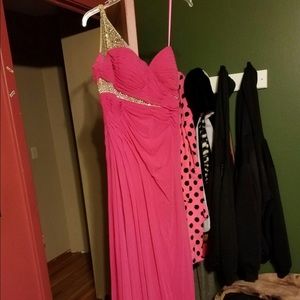i am selling my 2015 prom dress!