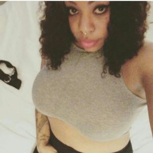 Meet your Posher, Ladina