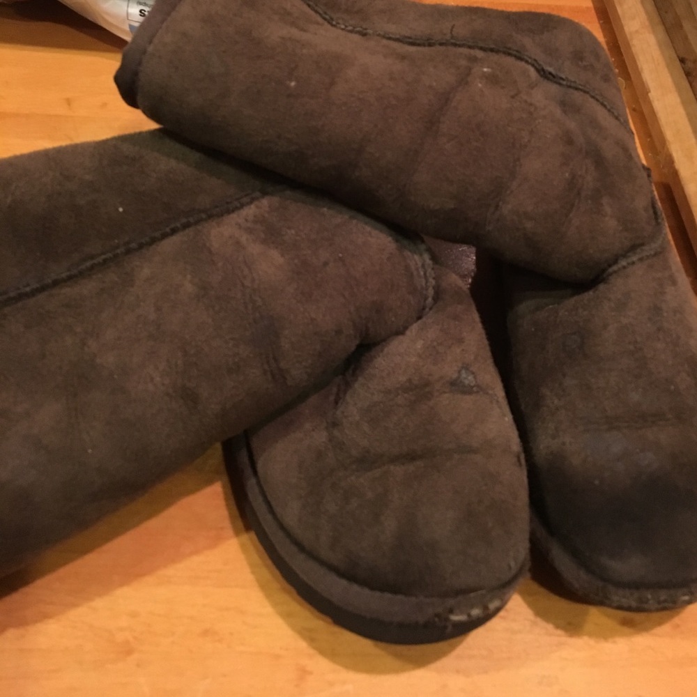 UGG Classic Tall Boots that need a Toe Sown. Sz. 4