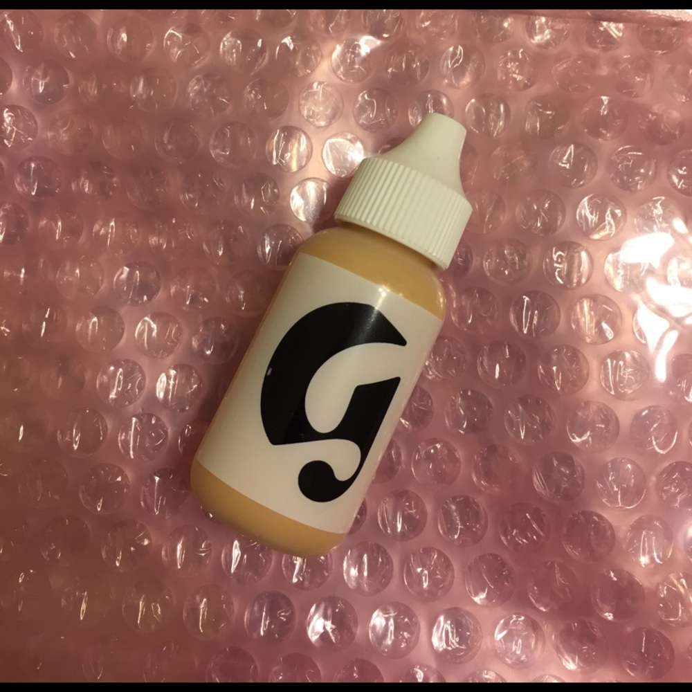 Glossier Perfecting Skin Tint - Medium