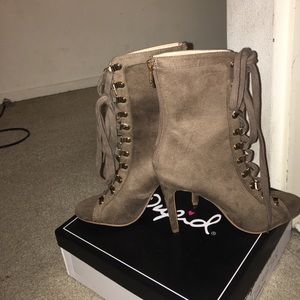 Olive green suede heels, NEVER worn!