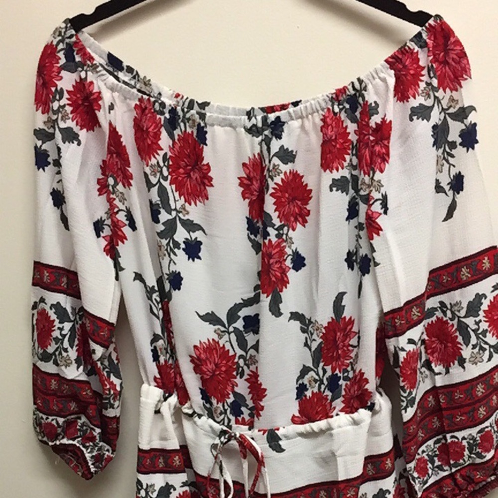 Off the shoulder romper - Picture 3 of 4
