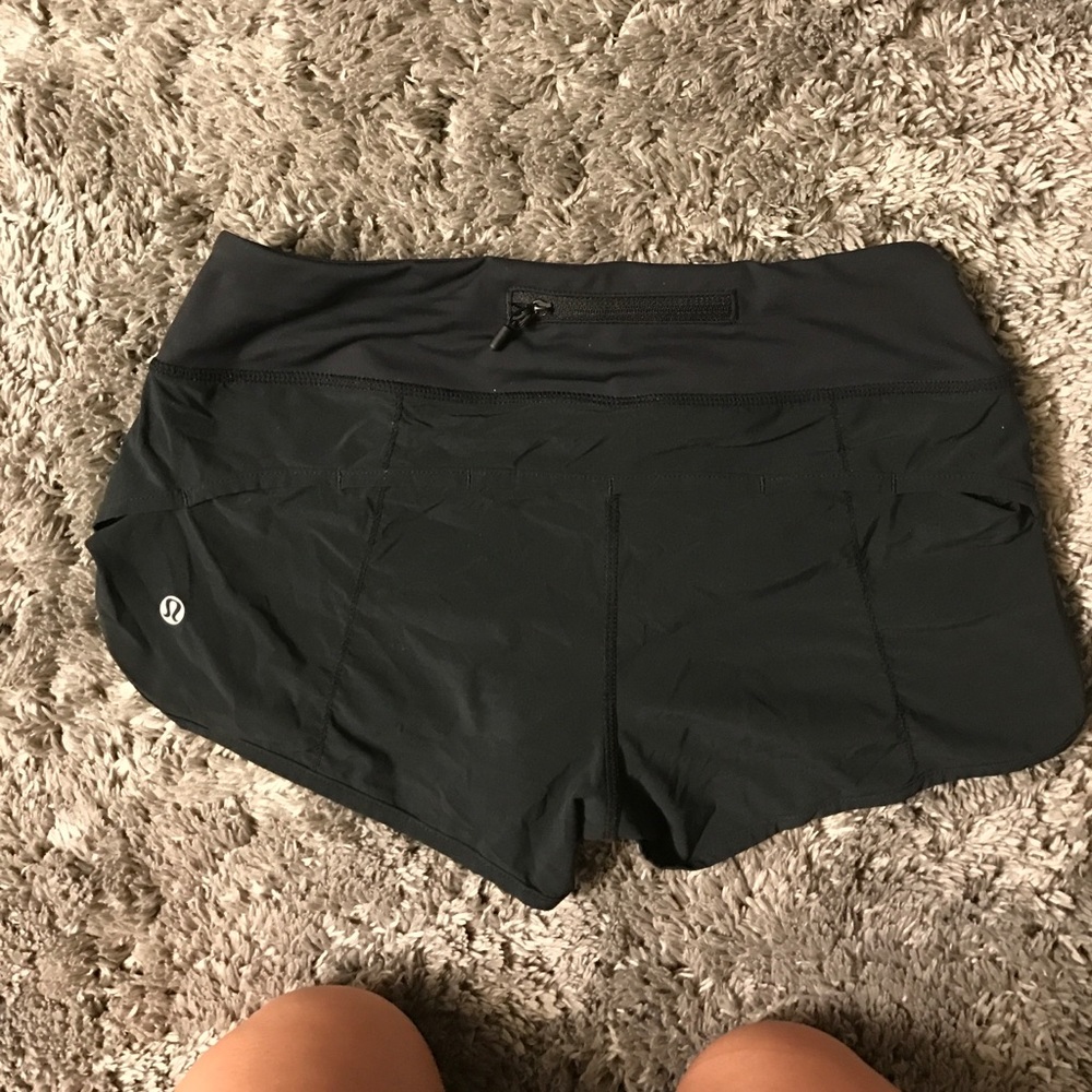 black lululemon speed shorts