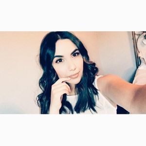 Meet your Posher, Bianca