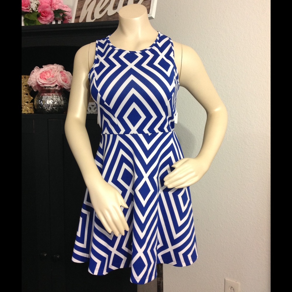 NWT Geometric Print Dress size Medium