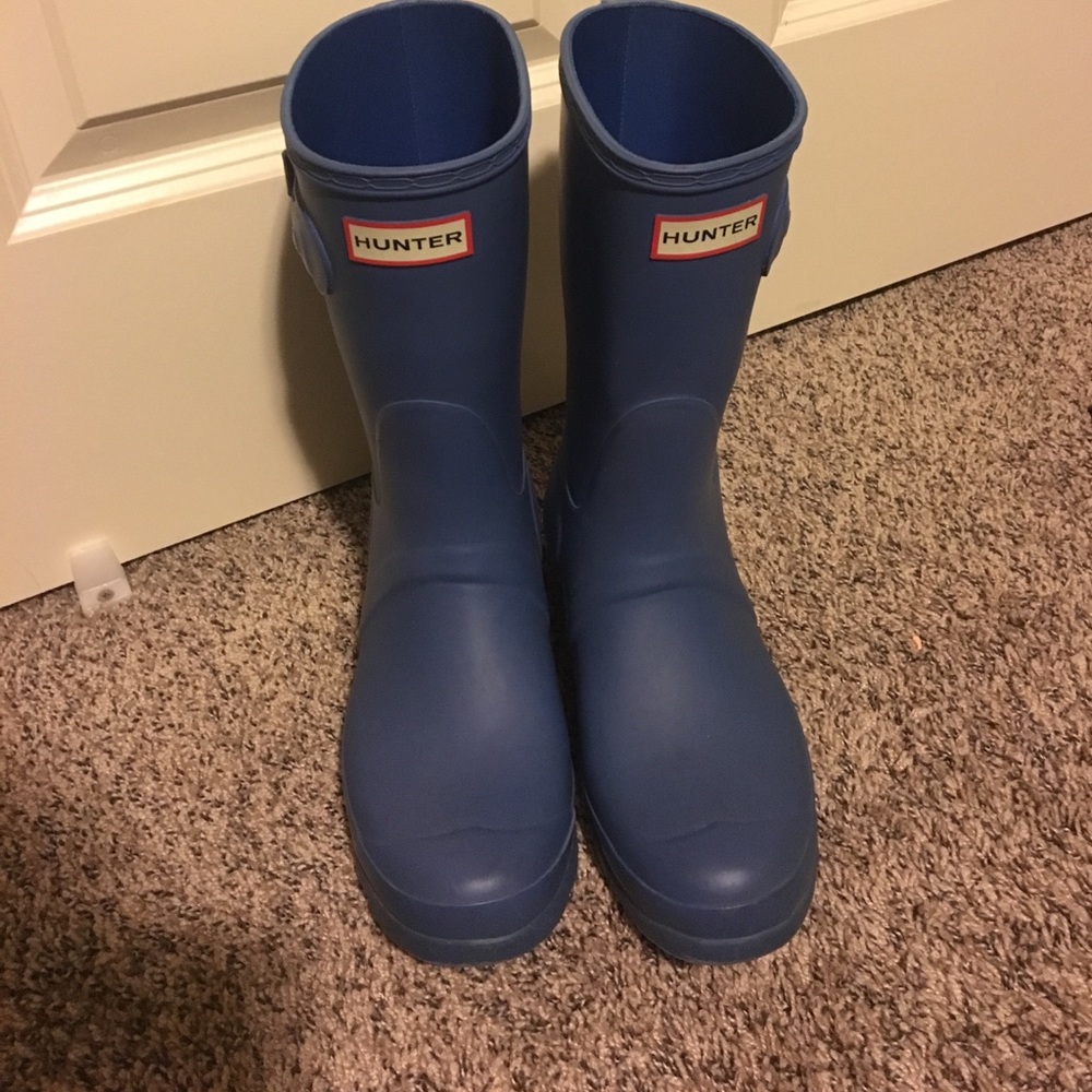 Blue short hunter
