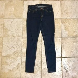 OLD NAVY ROCKSTAR SKINNIES (dark wash) 8L