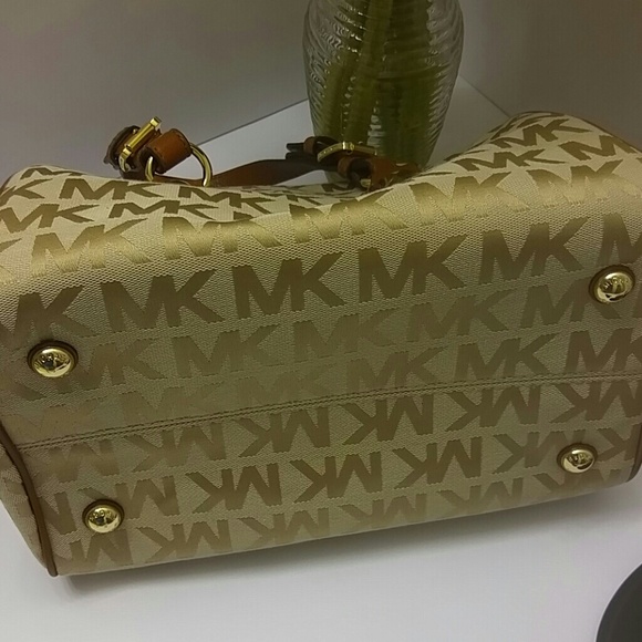 ⚡SOLD ON EBAY⚡Authentic Michael Kors Purse - Picture 6 of 7