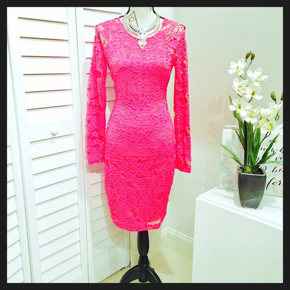 β¨Host Pickβ¨Hot Pink Lace Long Sleeve Dress πΊ - Picture 2 of 7