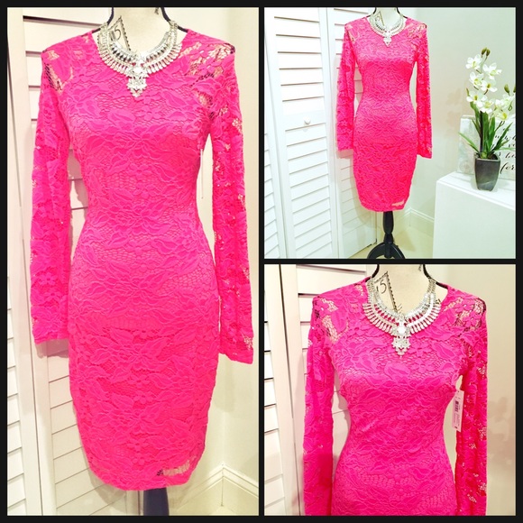 β¨Host Pickβ¨Hot Pink Lace Long Sleeve Dress πΊ - Picture 3 of 7