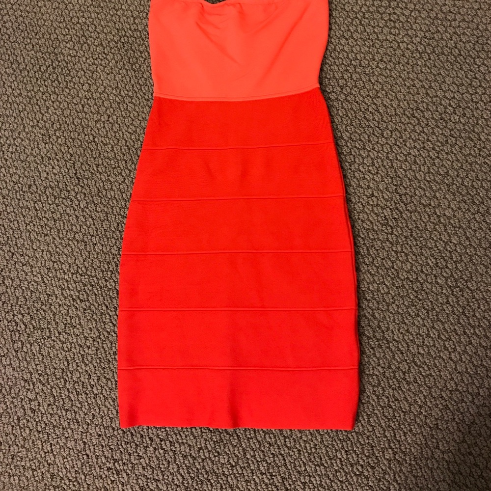 BCBG MAXAZRIA strapless bandage dress
