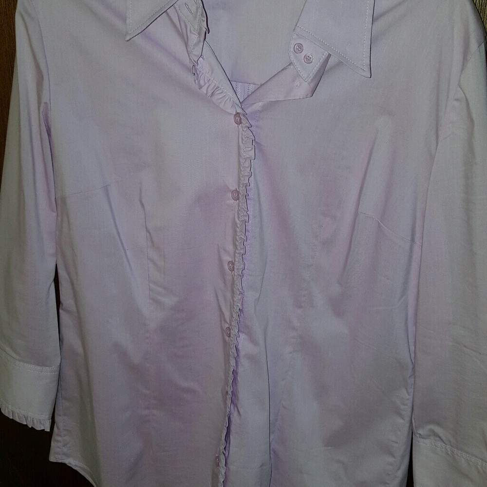 💚 Lilac Button Down Shirt 💚