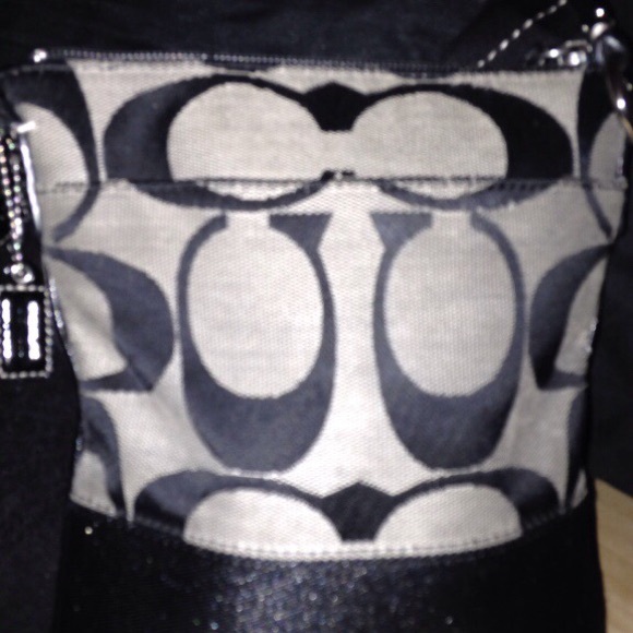 Crossbody - Picture 1 of 1