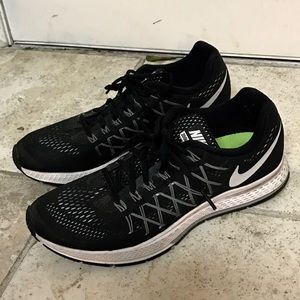 NIKE AIR PEGASUS 32 9.5