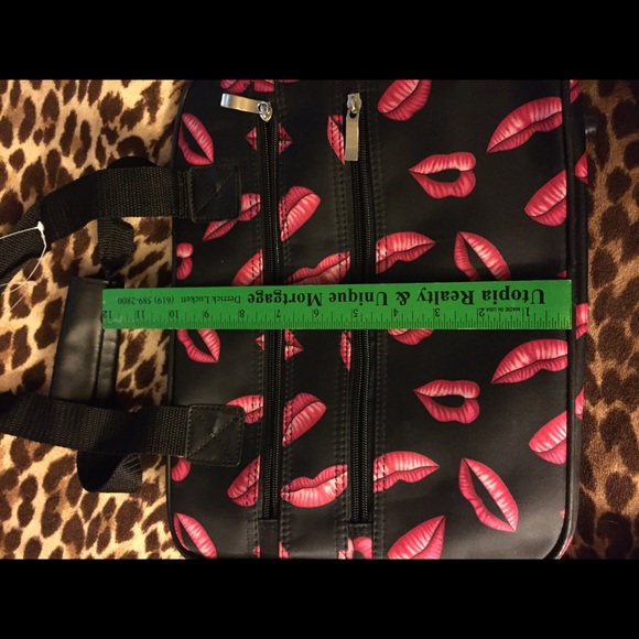 Purse - Picture 4 of 5