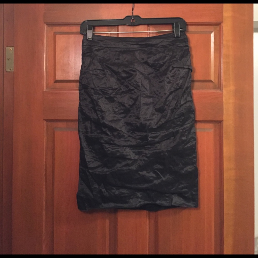 Black BCBG taffeta pencil skirt