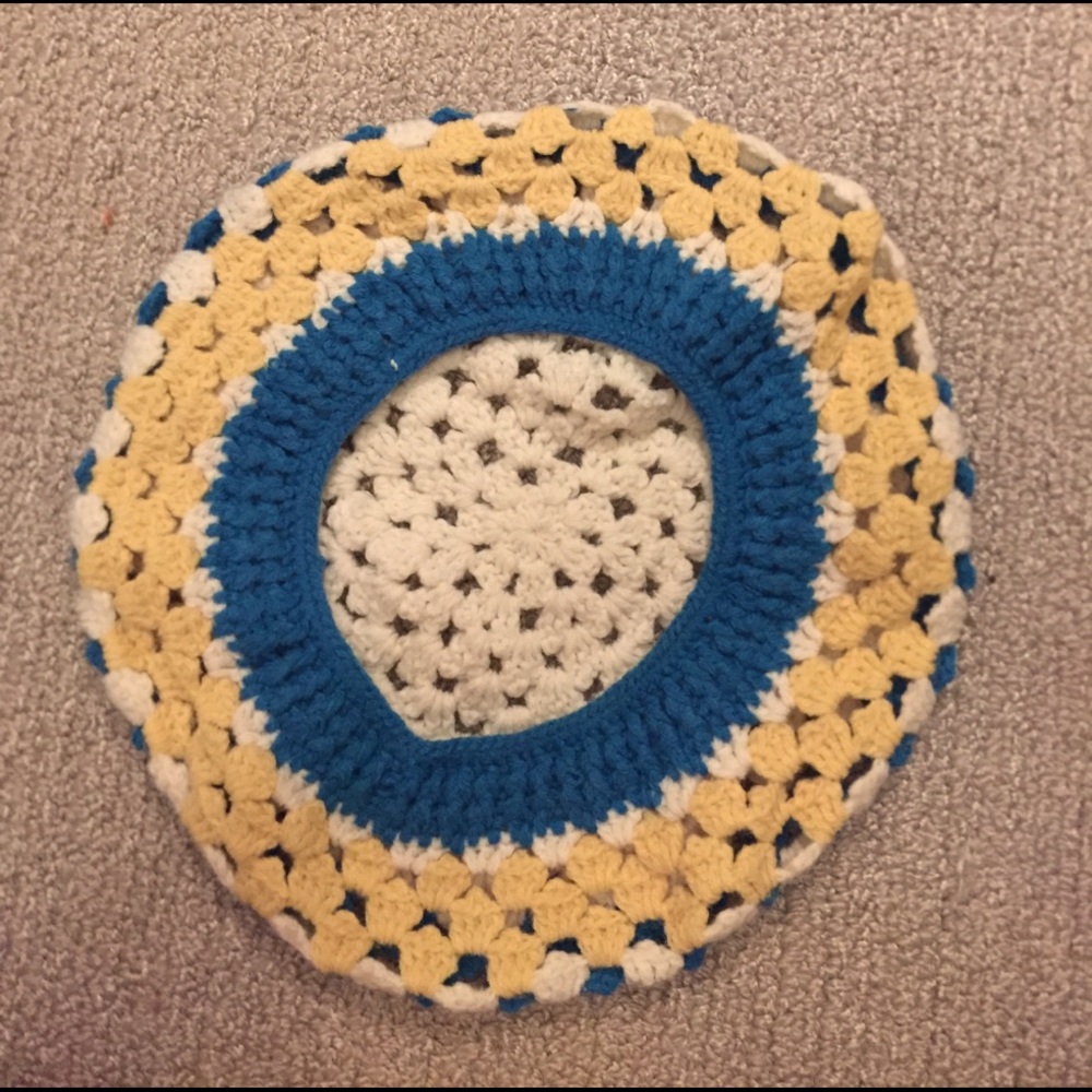 Crochet beanie - Picture 2 of 2