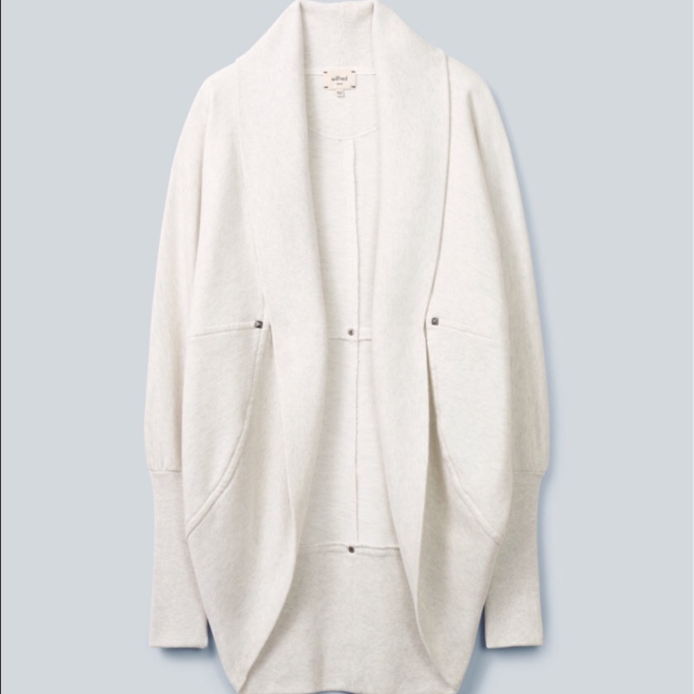 Cream Wilfred Diderot sweater from Aritzia